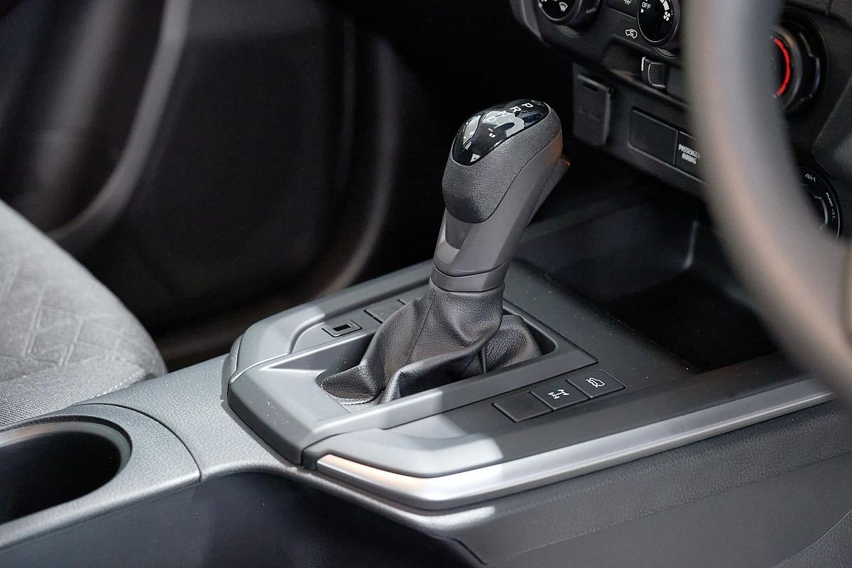2025 Isuzu D-MAX LS-M 4X4