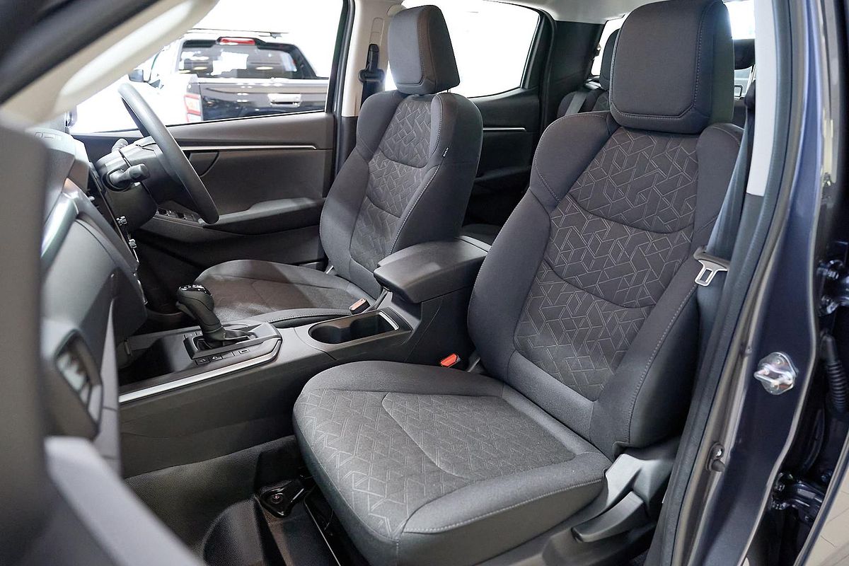 2025 Isuzu D-MAX LS-M 4X4