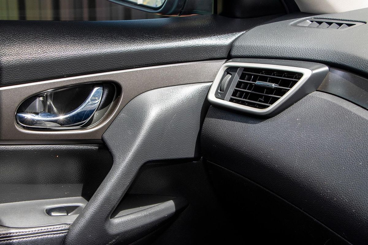 2015 Nissan X-TRAIL ST T32