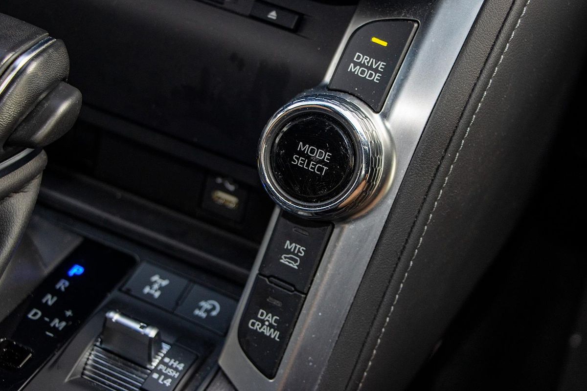 2022 Toyota Landcruiser GR Sport FJA300R