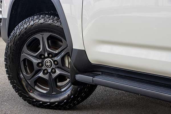 2022 Toyota Landcruiser GR Sport FJA300R