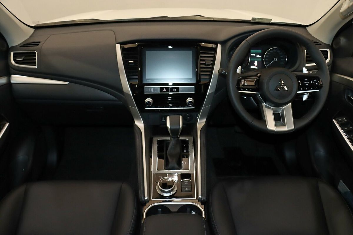 2024 Mitsubishi Pajero Sport GLS QG