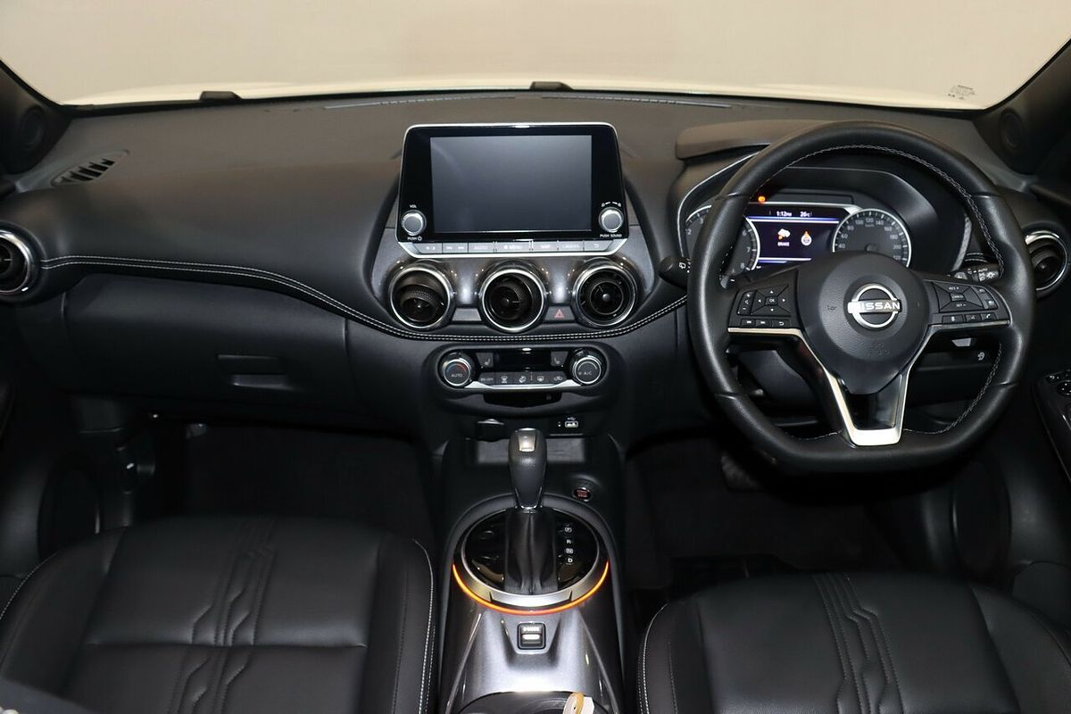 2023 Nissan JUKE ST-L F16