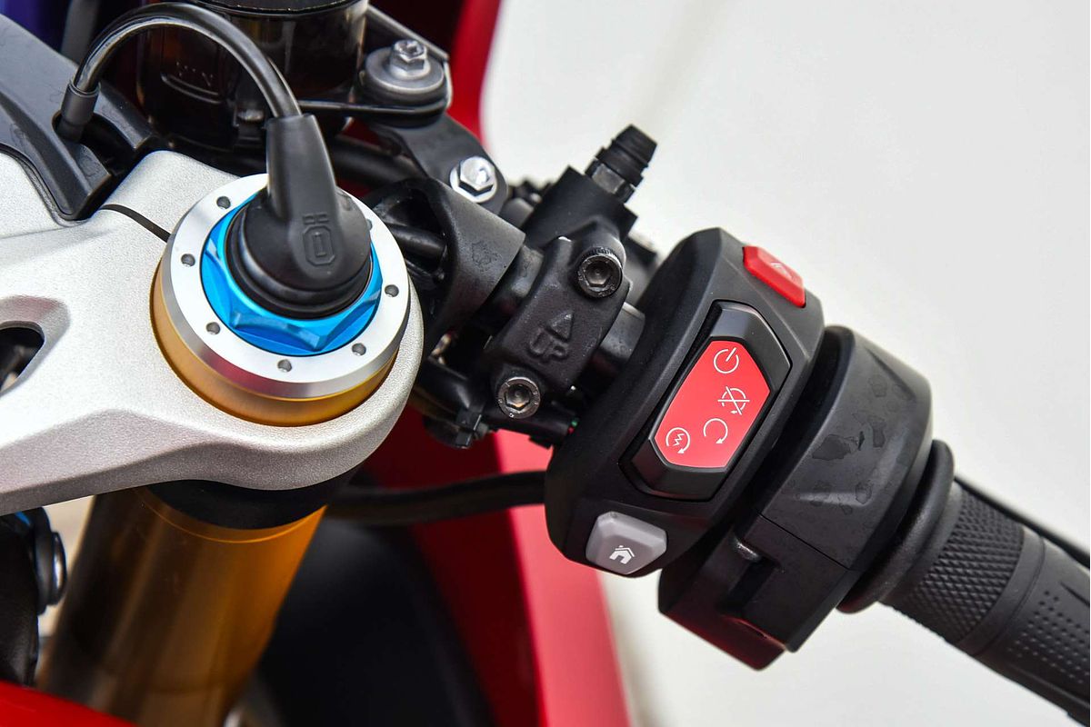 2022 Triumph Speed Triple R
