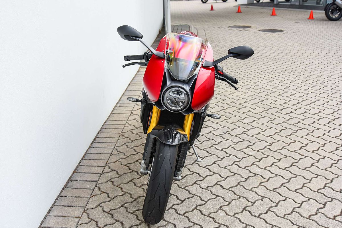 2022 Triumph Speed Triple R