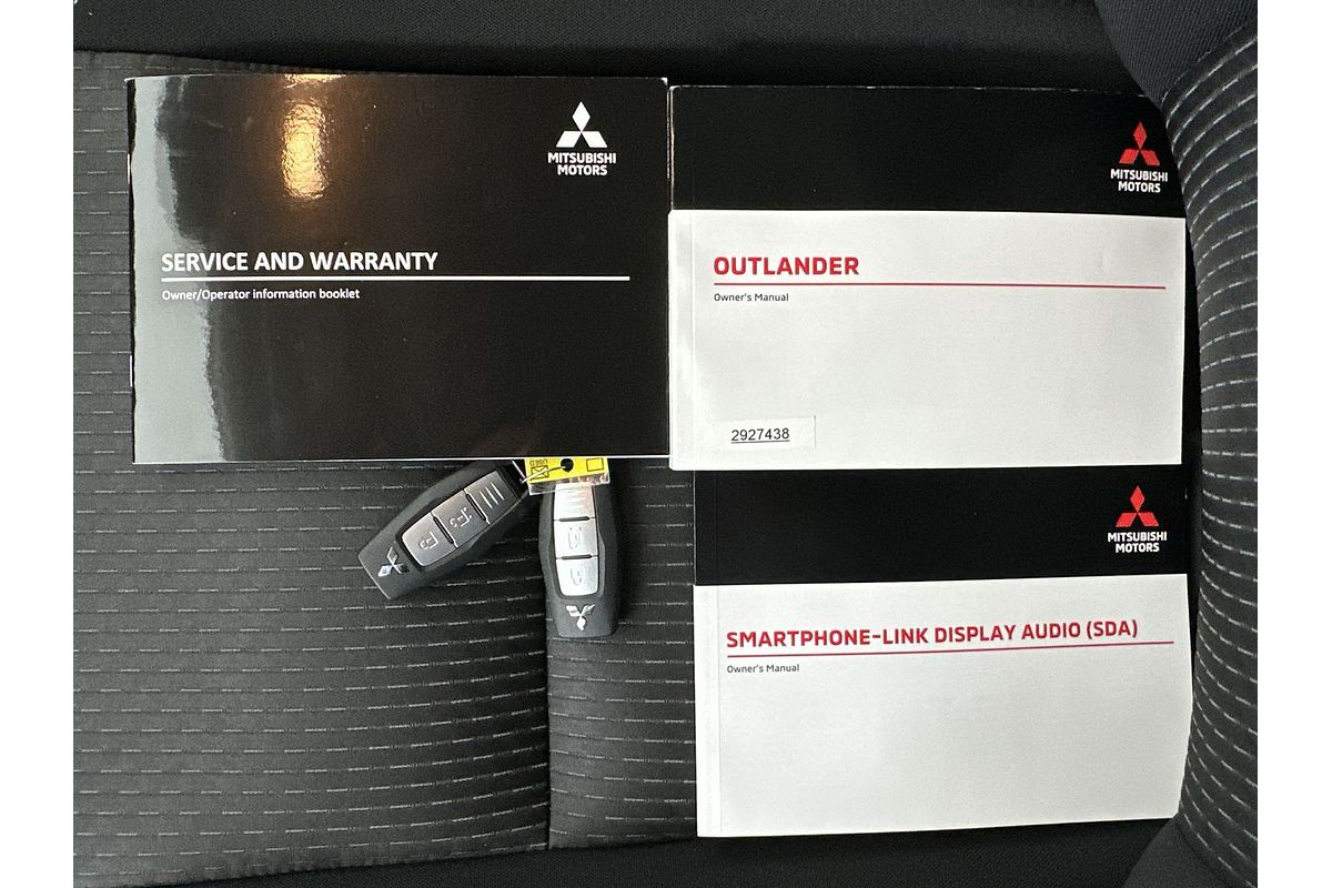 2024 Mitsubishi Outlander ES ZM
