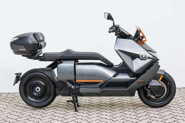 2023 BMW CE 04 Avantgarde CE