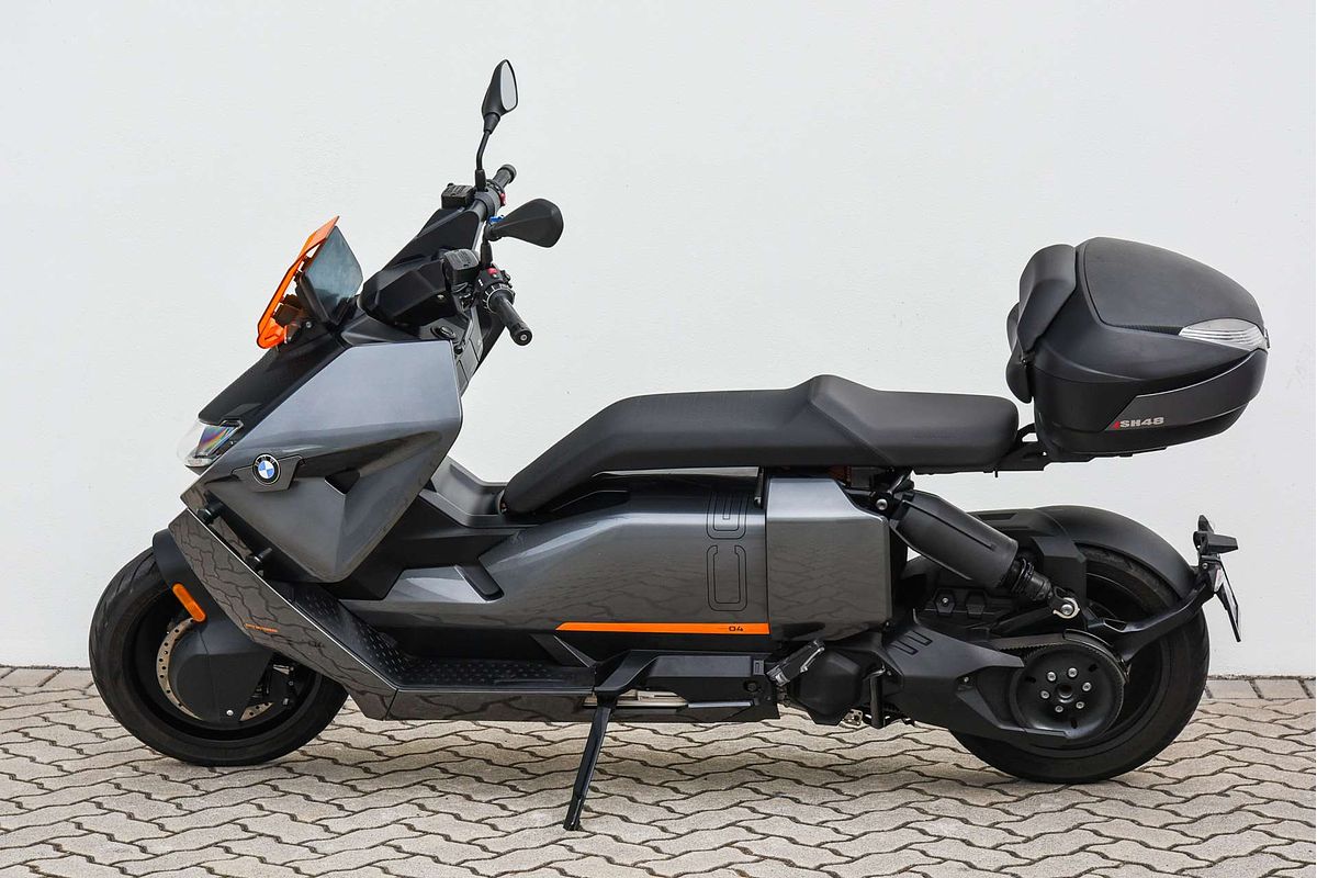 2023 BMW CE 04 Avantgarde CE