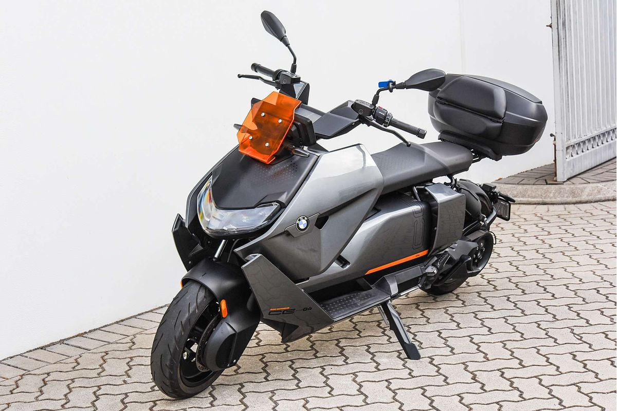 2023 BMW CE 04 Avantgarde CE