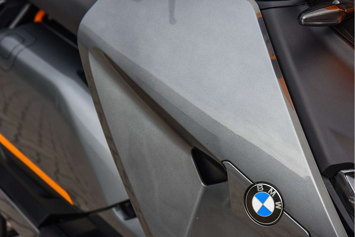 2023 BMW CE 04 Avantgarde CE