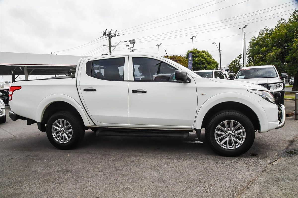 2017 Mitsubishi Triton GLX MQ 4X4