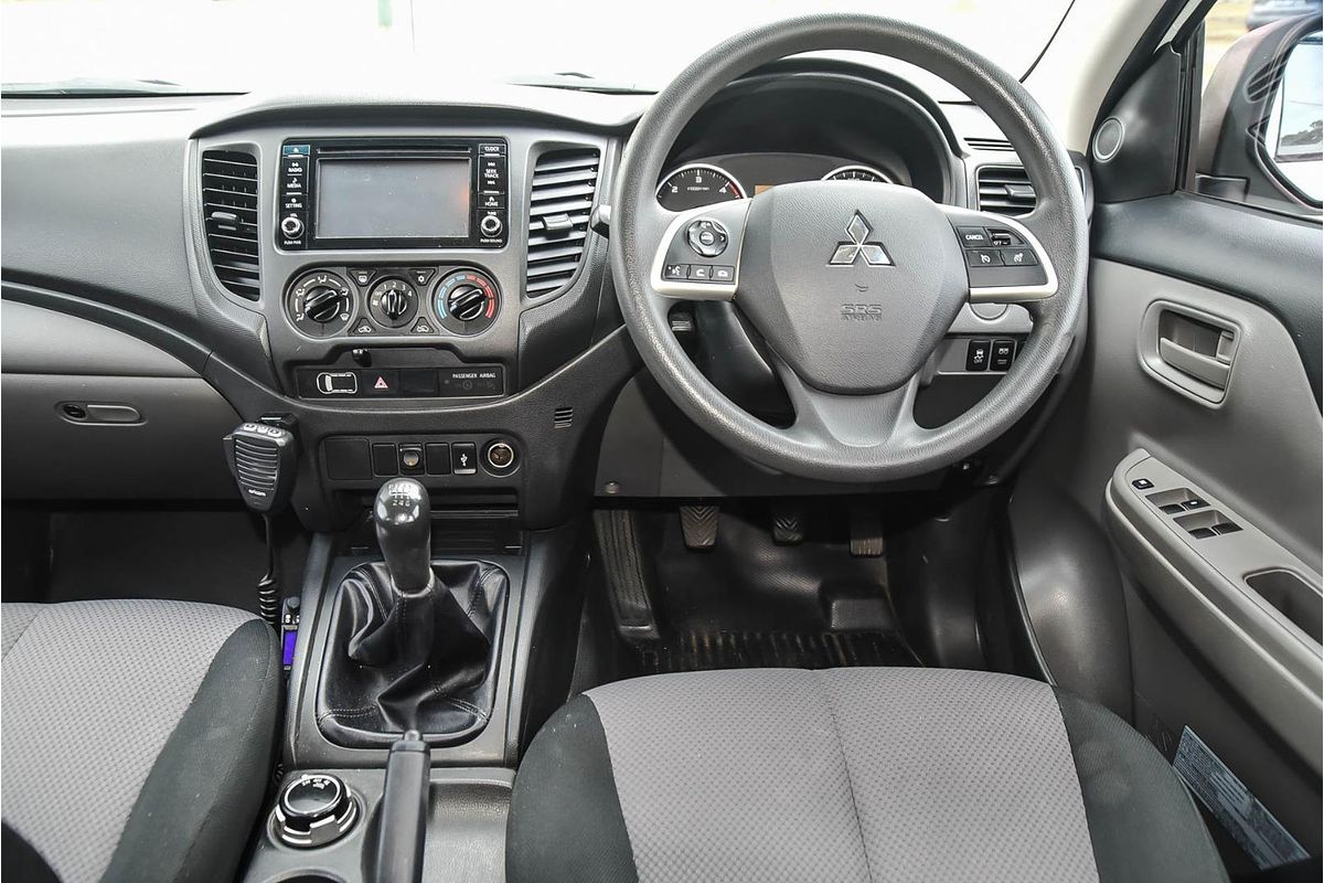 2017 Mitsubishi Triton GLX MQ 4X4