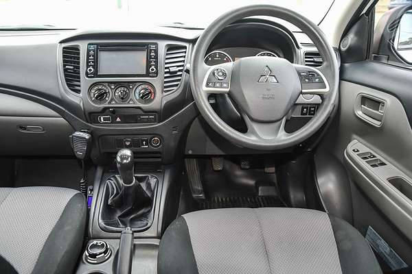 2017 Mitsubishi Triton GLX MQ 4X4