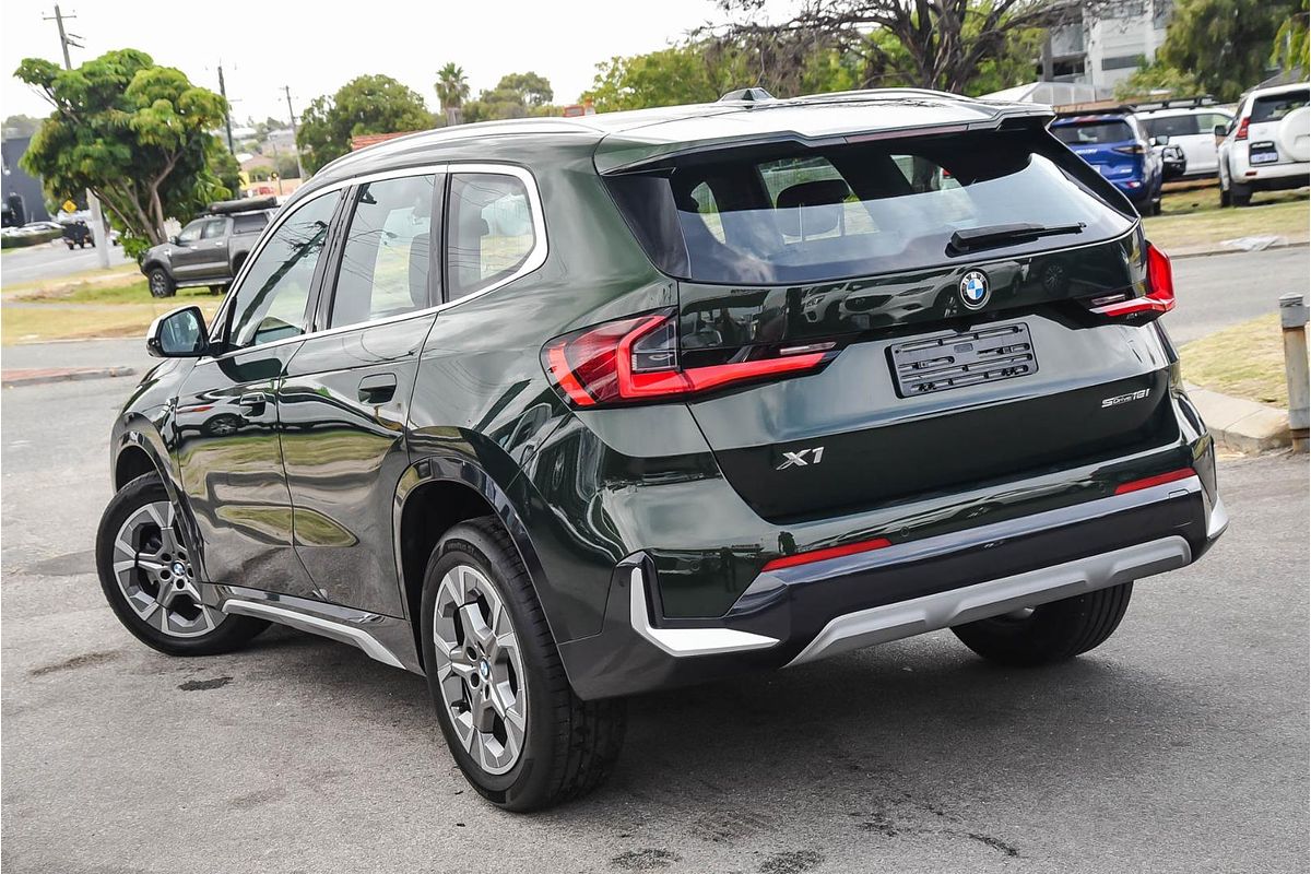 2022 BMW X1 sDrive18i U11