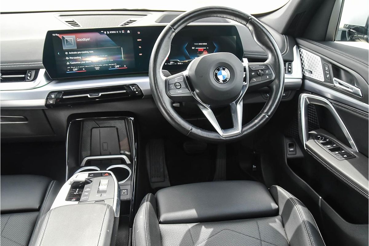 2022 BMW X1 sDrive18i U11