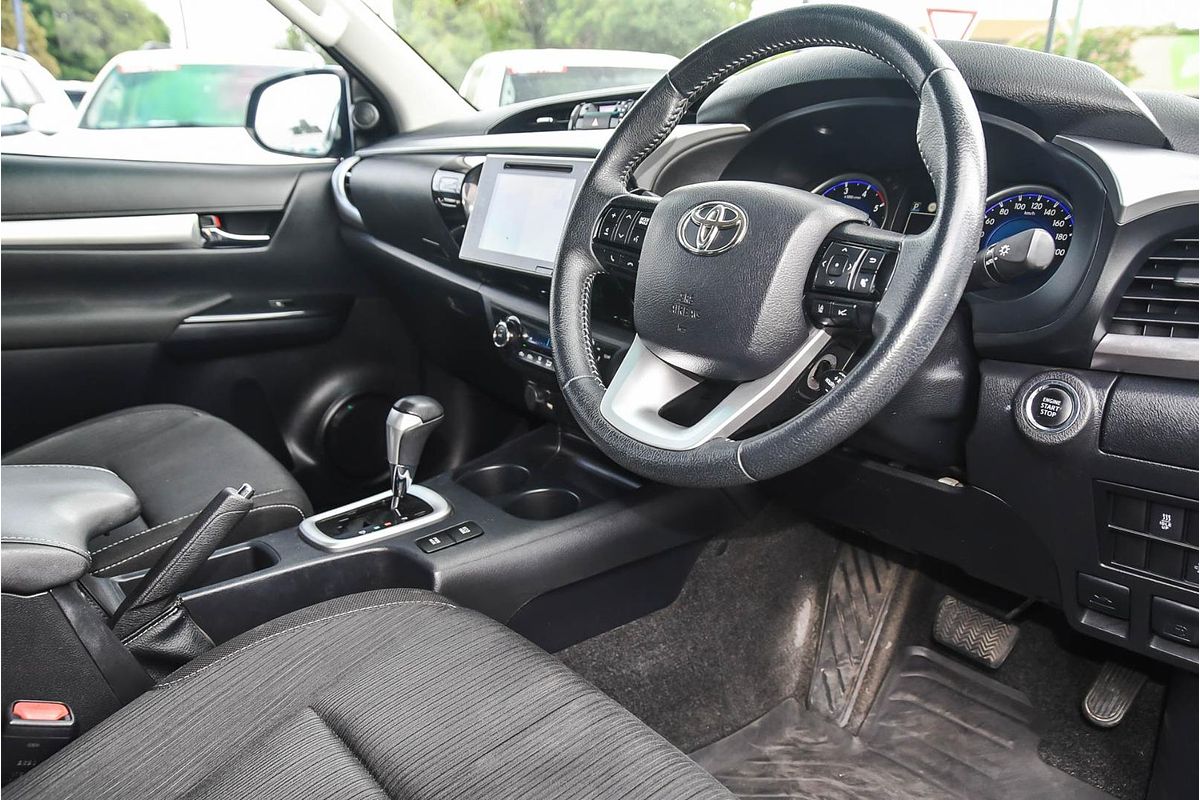 2020 Toyota Hilux SR5 GUN126R 4X4