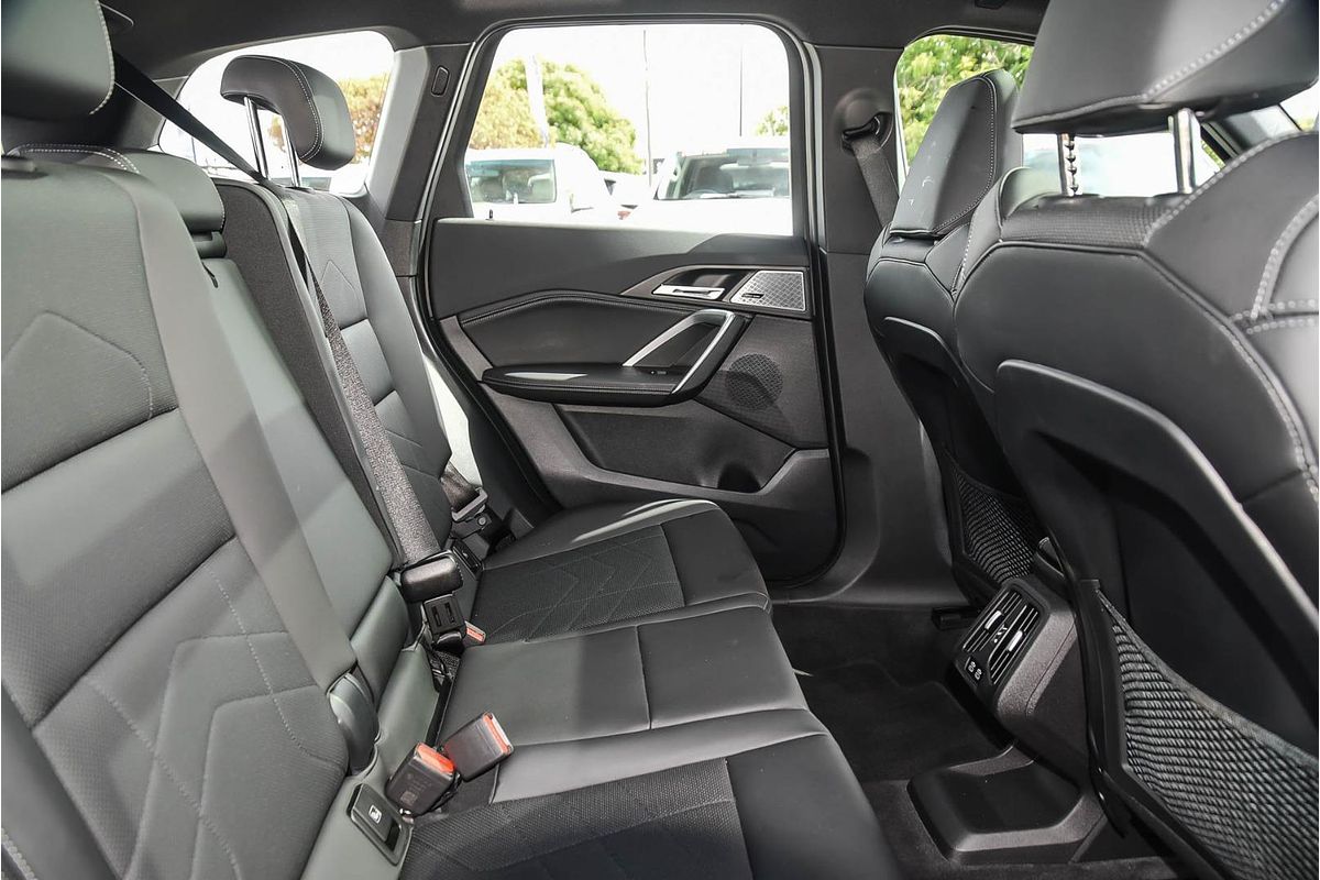 2022 BMW X1 sDrive18i U11