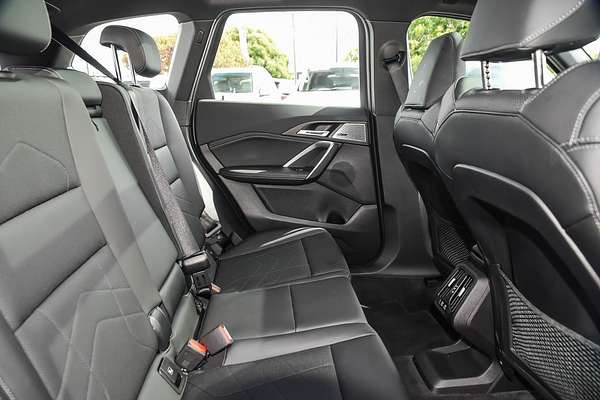 2022 BMW X1 sDrive18i U11