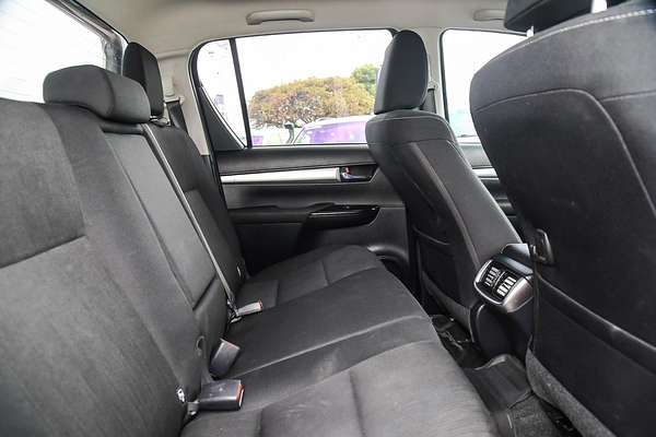 2020 Toyota Hilux SR5 GUN126R 4X4