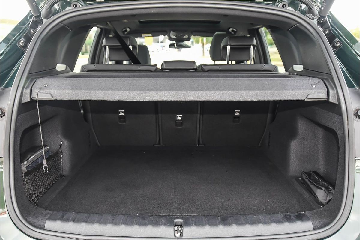 2022 BMW X1 sDrive18i U11