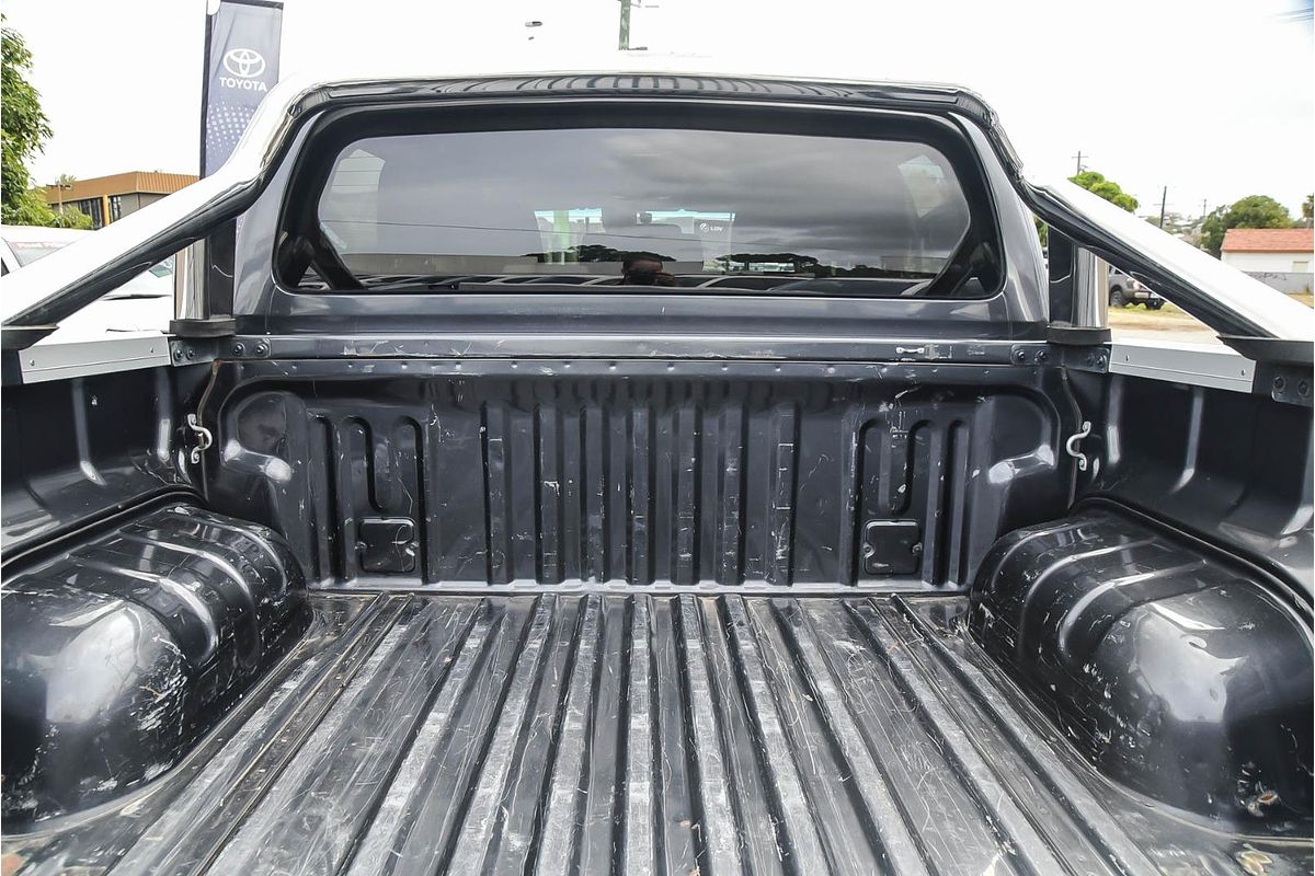 2020 Toyota Hilux SR5 GUN126R 4X4