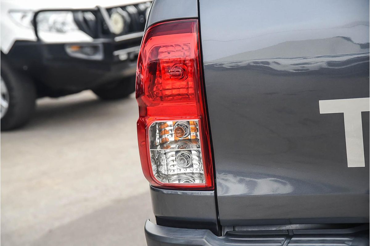 2020 Toyota Hilux SR5 GUN126R 4X4