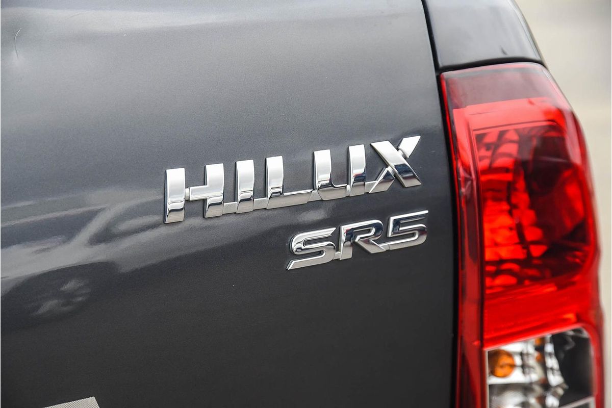 2020 Toyota Hilux SR5 GUN126R 4X4