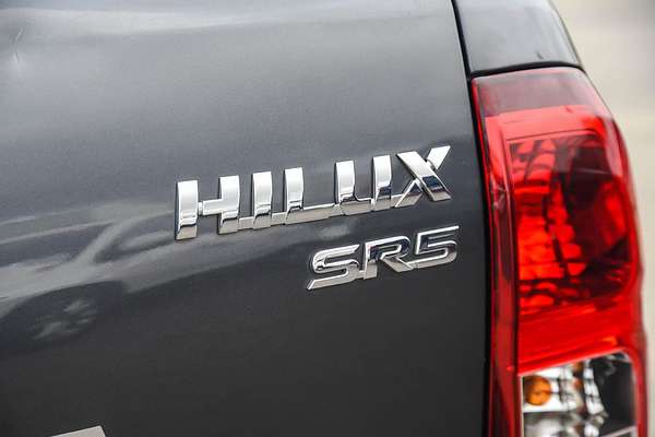 2020 Toyota Hilux SR5 GUN126R 4X4