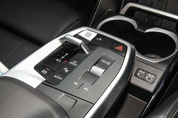 2022 BMW X1 sDrive18i U11