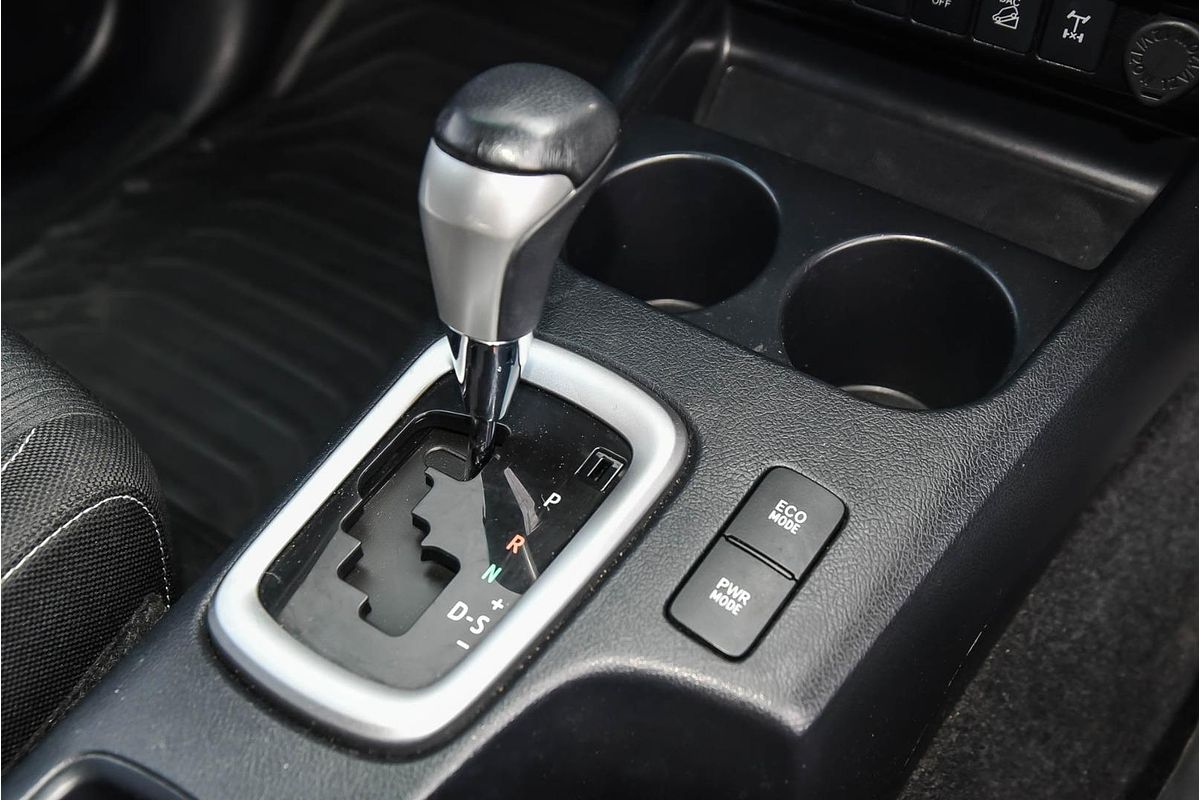 2020 Toyota Hilux SR5 GUN126R 4X4