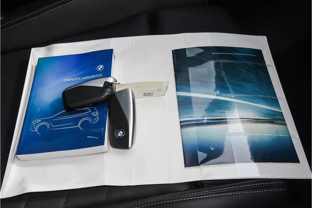 2022 BMW X1 sDrive18i U11