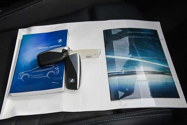 2022 BMW X1 sDrive18i U11