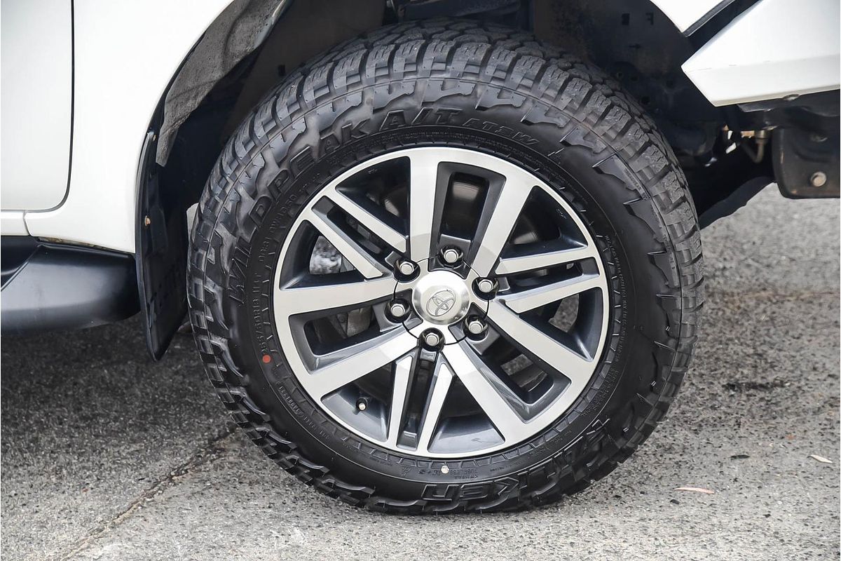 2019 Toyota Hilux SR5 GUN126R 4X4