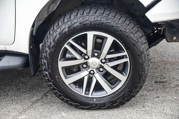 2019 Toyota Hilux SR5 GUN126R 4X4