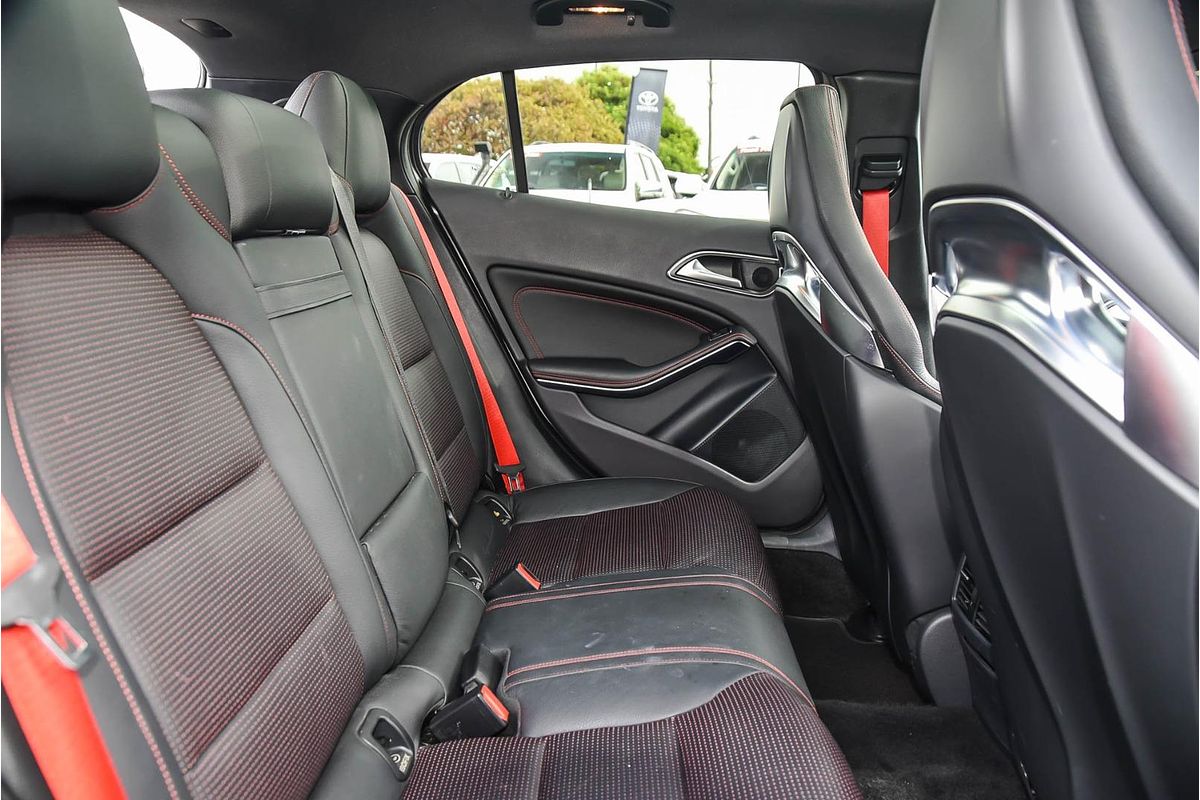 2015 Mercedes-Benz GLA-Class GLA45 AMG X156