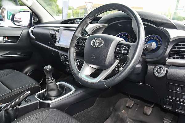 2020 Toyota Hilux SR5 GUN126R 4X4