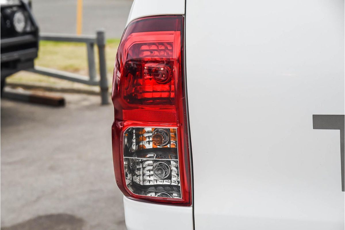 2020 Toyota Hilux SR5 GUN126R 4X4