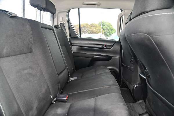 2019 Toyota Hilux SR GUN126R 4X4