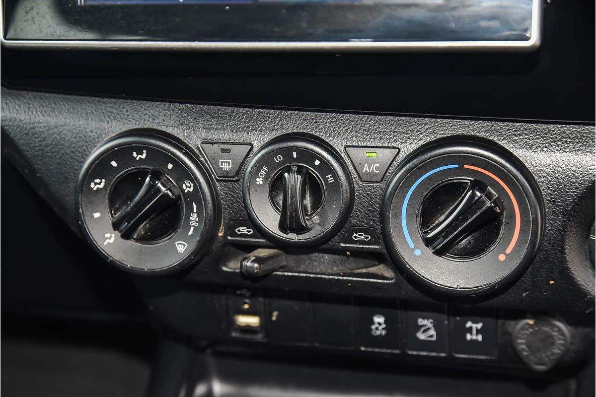 2019 Toyota Hilux SR GUN126R 4X4