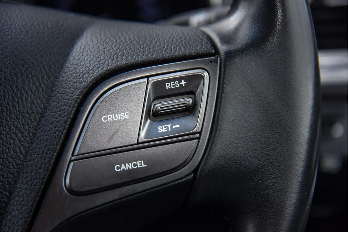 2016 Hyundai Santa Fe Elite DM3 Series II