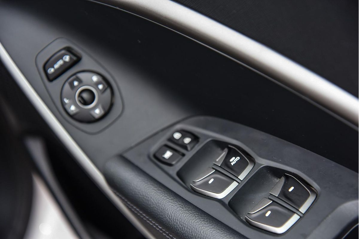 2016 Hyundai Santa Fe Elite DM3 Series II