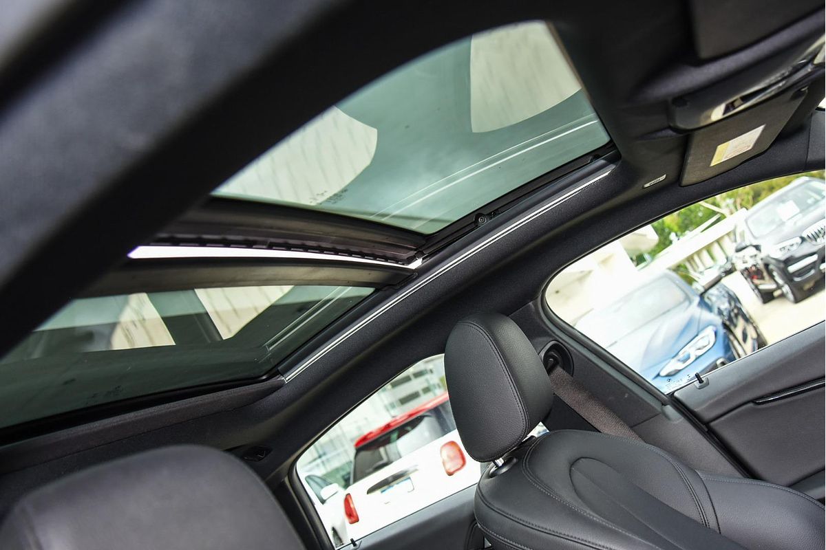 2021 BMW 2 Series 220i M Sport F44