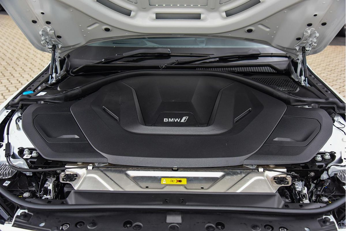 2024 BMW i4 eDrive35 G26
