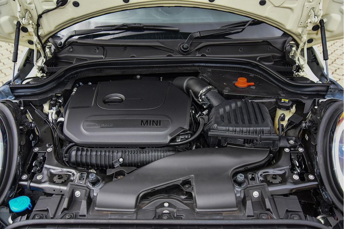 2022 MINI Hatch Cooper S JCW Sport F56 LCI-2