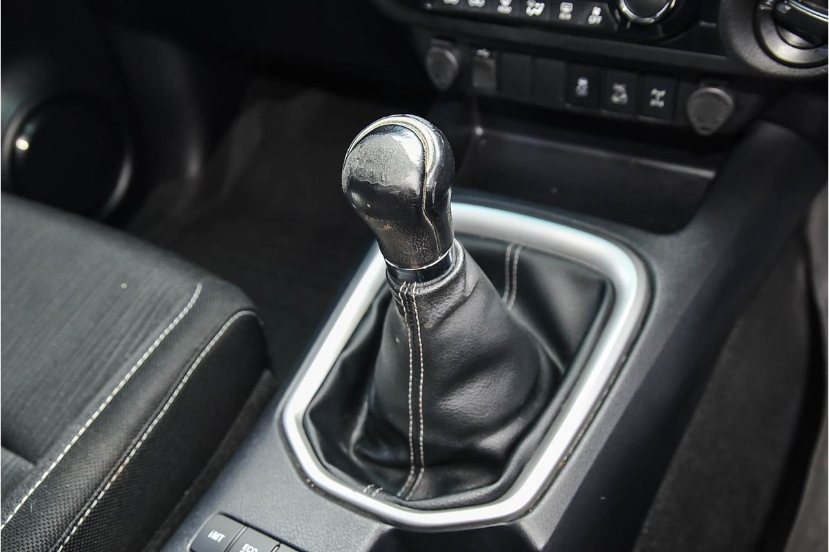 2020 Toyota Hilux SR5 GUN126R 4X4