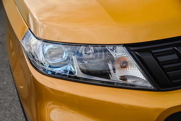 2024 Suzuki Vitara Turbo Shadow LY Series II