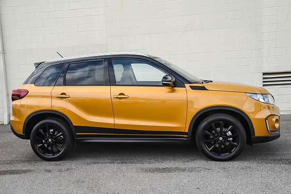 2024 Suzuki Vitara Turbo Shadow LY Series II