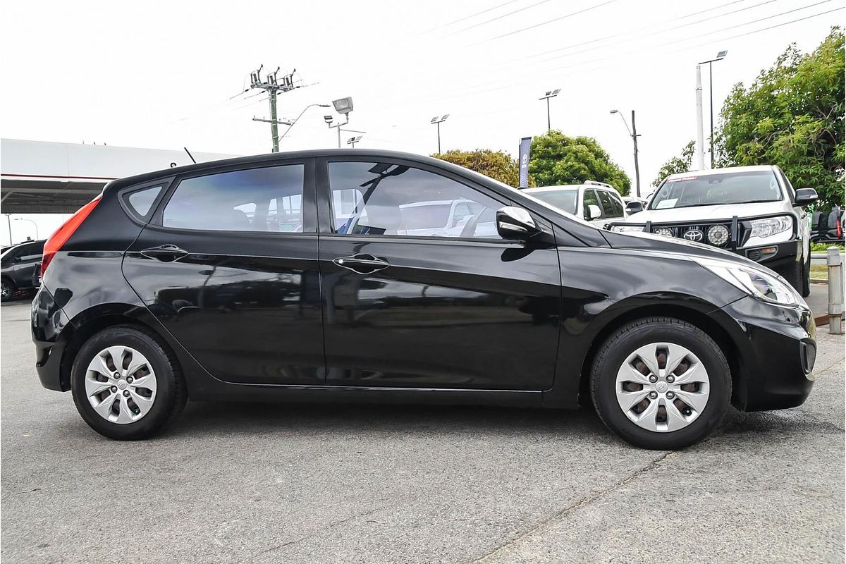 2015 Hyundai Accent Active RB3