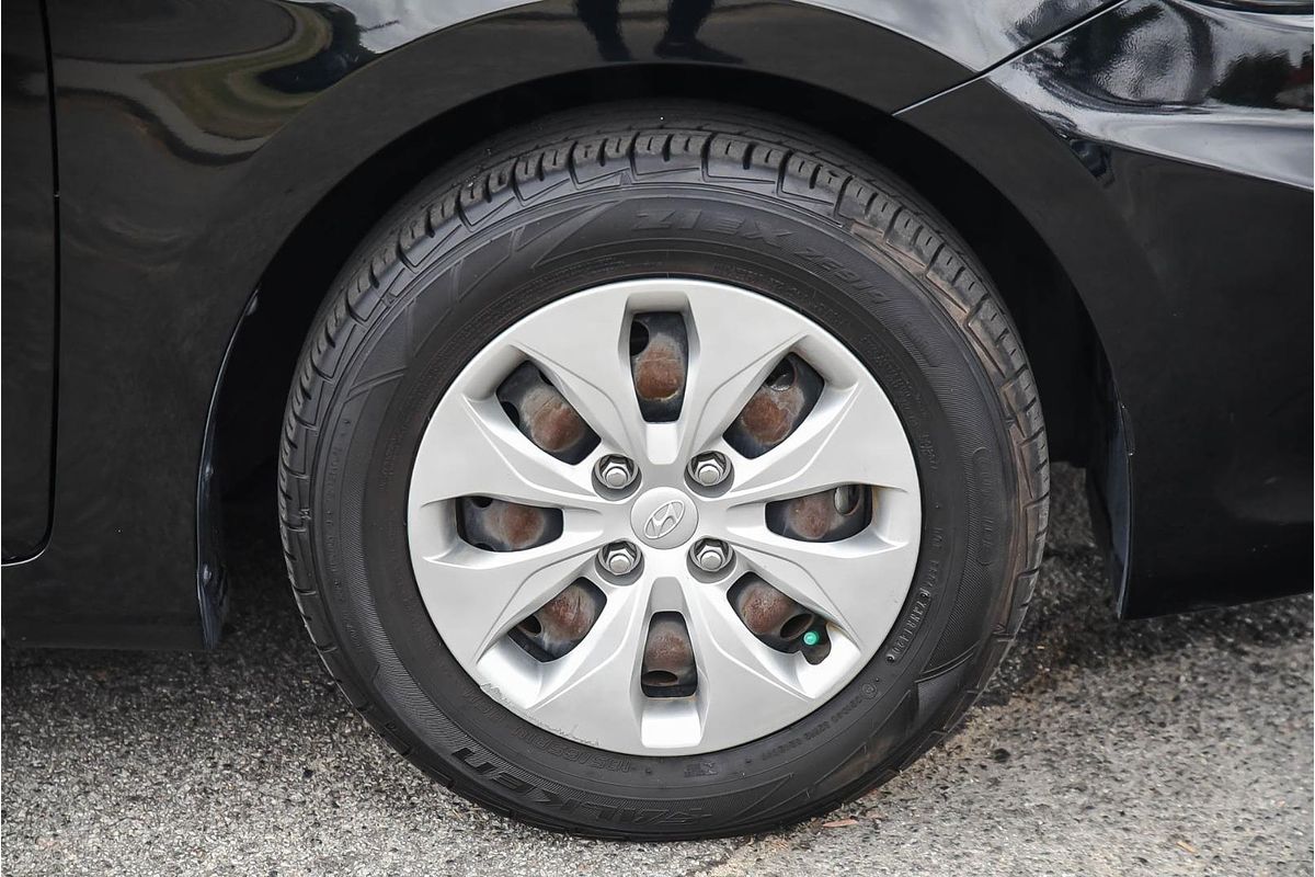2015 Hyundai Accent Active RB3