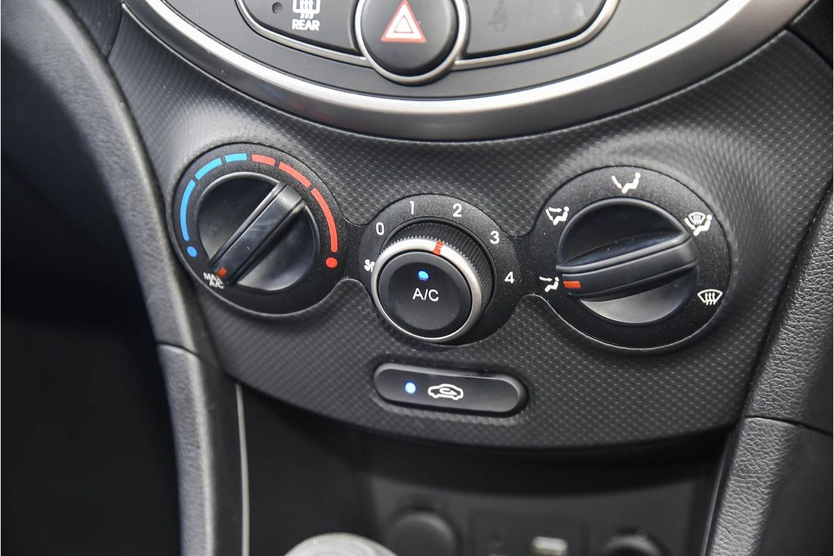 2015 Hyundai Accent Active RB3